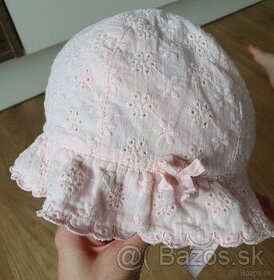 Ružový klobúčik NEXT