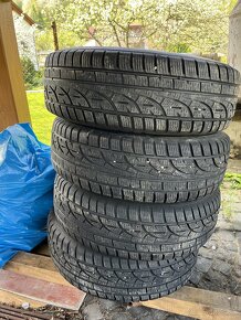 Zimné pneu 235/75 R15