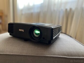 Predám projektor BenQ MS504 + ovládač + káble