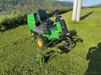 Kosačka John Deere 2243