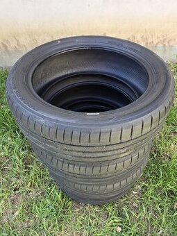 TOYO Proxes Sport 235/50 R20 100w