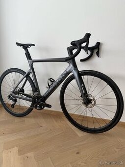Bianchi Oltre Race aero carbon 57 velkost