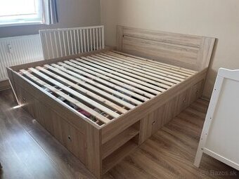 Manželská posteľ 180x200 s veľkým úložným priestorom