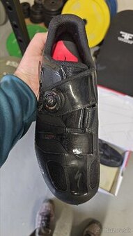 Specialized velkost 44