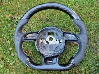 AUDI VOLANT KARBONOVY - zkoseny - karbon - perforovana koža