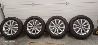 Orginal sada VW disky 6.5Jx17 ET38 zimne pneu Good Year