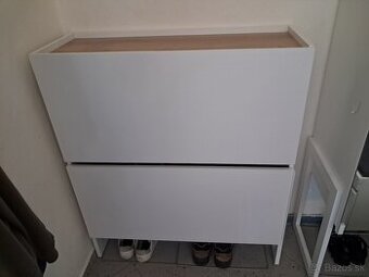 Zostava do predsiene - skriňa, botník, lavička na sedenie