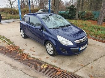 Opel Corsa 1.4 benzín 2011