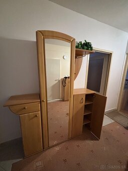 Predám predsieňový nábytok