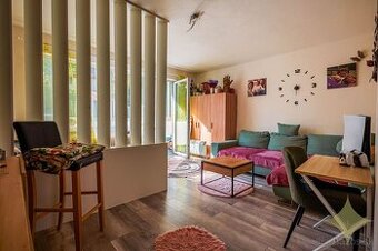 Na predaj, 3 izbový zrekonštruovaný byt s garážou, Ilija - 1