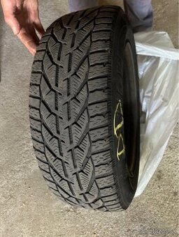 205/60r16 zimne