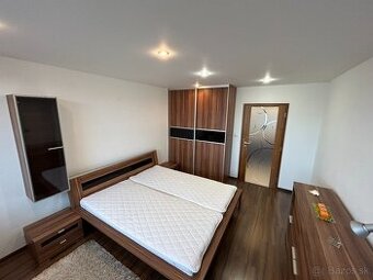 Ponúkam na prenájom 1 izbu pre 1 osobu