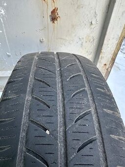 215/70r15 zimne