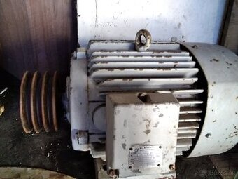 Predám elektromotor  na šrotovnik