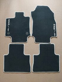 Vanička a rohože Toyota RAV4 hybrid 5. generácie od r. 2019