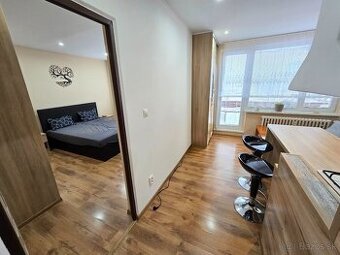 Prenájom 1 izb.byt s balkónom, 44 m2 - Hliny 6, Žilina