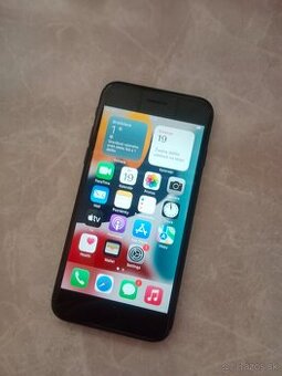 iPhone 7 / 128GB Black nedá sa z neho volať