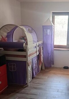 Detská vyvýšená posteľ ARNIKA (90x200) s bunkrom a vežou pre