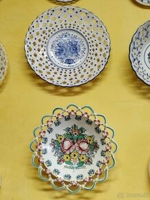 Starožitná zbierka modranskej a inej umeleckej keramiky
