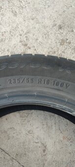 Predám Letné pneumatiky Pirelli Scorpion 235/55 R18 100 V