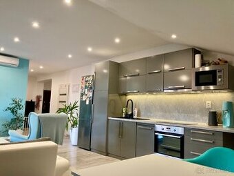 Nadštandardný 2-izbový byt 75m2 + parkovacie miesto, Komárno