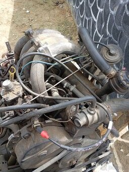 Predám motor 2.5