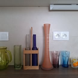 Farebné sklenené vecičky