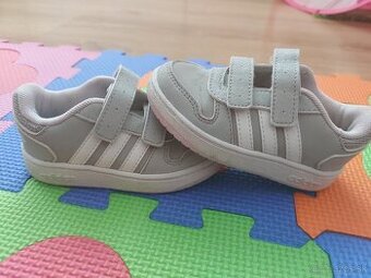 Dievčenské Adidas 24