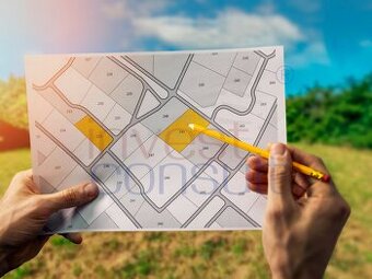 2323 - NA PREDAJ STAVEBNÝ POZEMOK V BARDOŇOVE PRI PODHÁJSKEJ