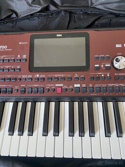 Korg pa 700