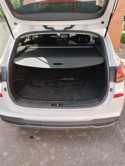 Hyundai i30 1.5i Family combi