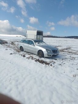 Mercedes E280