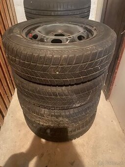 Zimne pneu 165/70 R14 Barum Polaris 2