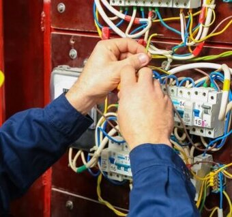 Hľadáme šikovného elektromechanika do Třince – až 1.600€