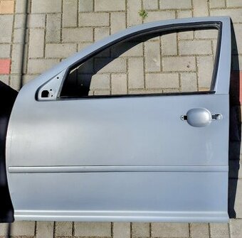 Ľavé predné dvere VW Golf 4 / Bora