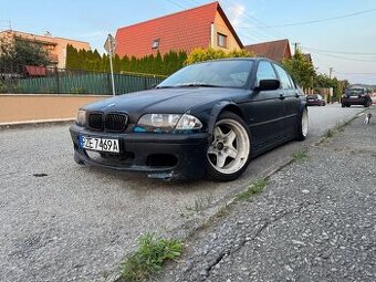 BMW E46 323i street drift
