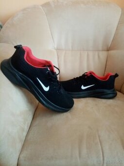 Nike velk. 43