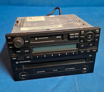 Predám rádio Volkswagen Beta + CD menič