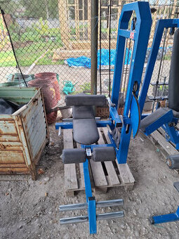 Kladkový posilňovač brušného svalstva