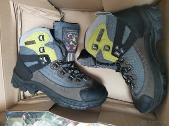 Turistická detská obuv č. 30