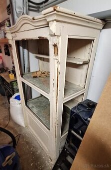 Vitrína historizmus