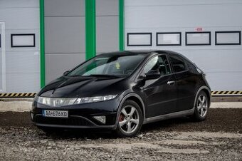 Honda Civic 8g 1.4 61kw MT/6 2006
