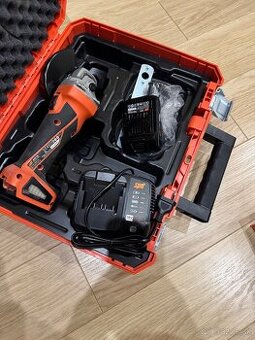 PROFI AKU KARBOBRUSKA Spit AG18 NOVÁ