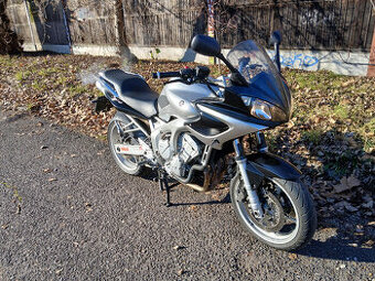 Yamaha FZ6S 2004