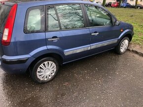 Ford fusion 1.3