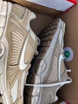 Nike vomero 5