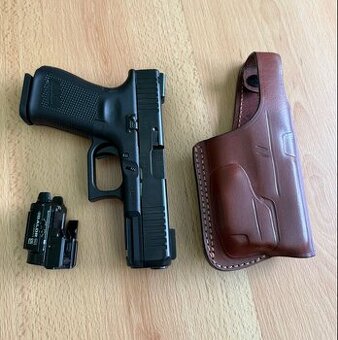 GLOCK 19 a 45 puzdro a svetlo s laserom