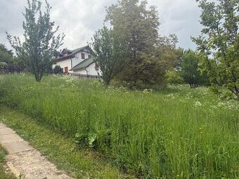Ponúkam na predaj pozemok v Sabinove na RD s výhľadom..