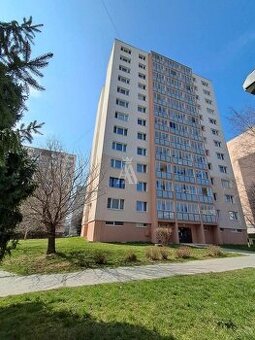 GARSÓNKA, HÚSKOVA, KOŠICE  KVP