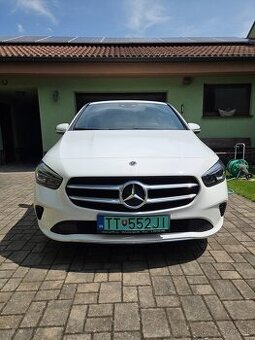 Mercedes B250e